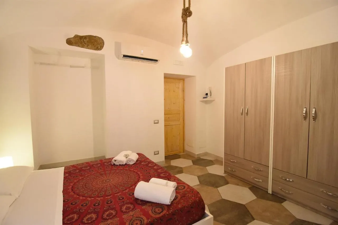 Un Salto A Napoli Apartment