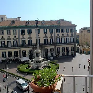 Relais Piazza Dei Martiri Bed & Breakfast