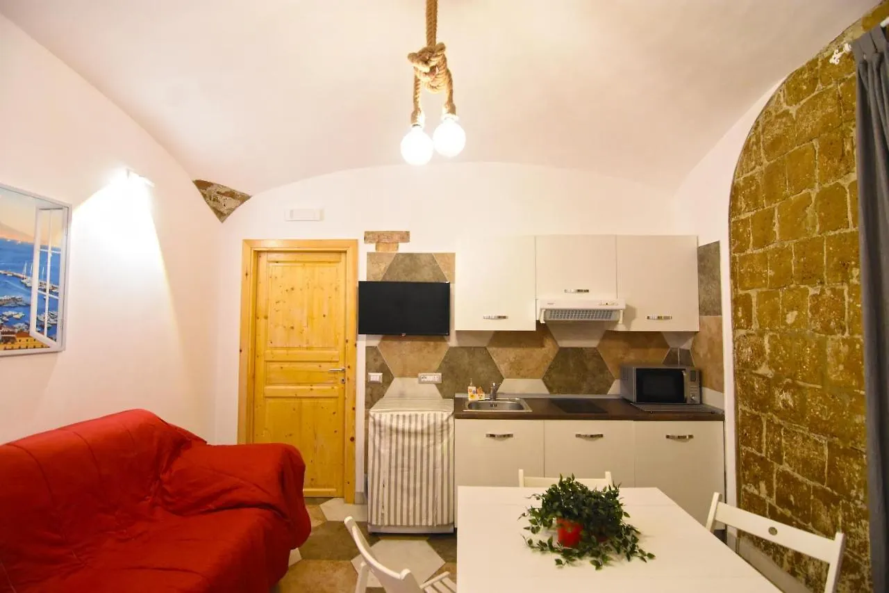 Un Salto A Napoli Apartamento 0*, Nápoles Italia